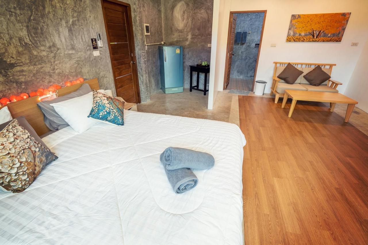 Tonmai Suites Guest house 2*