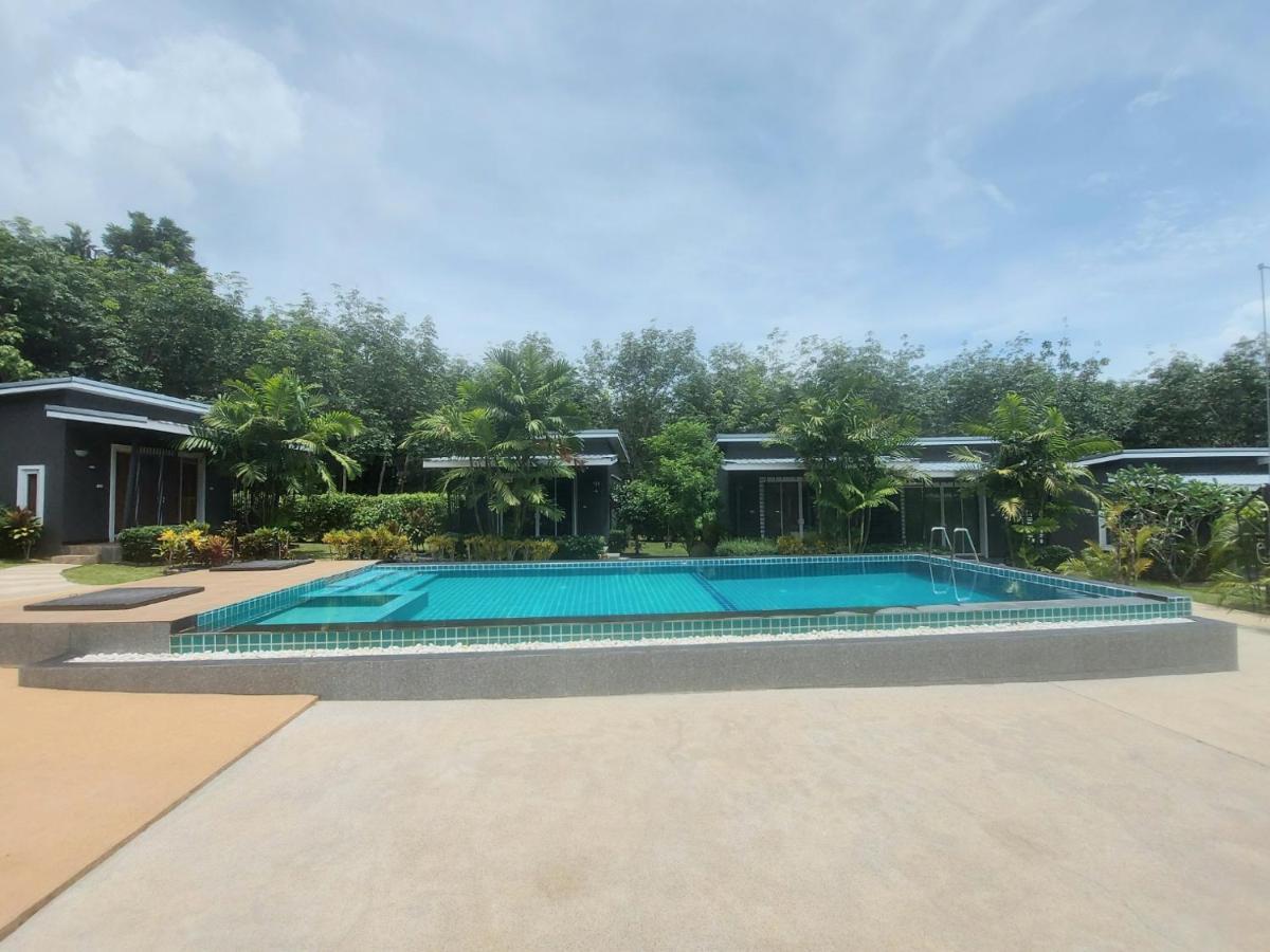 Resort The Herbal