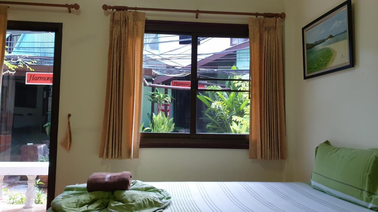 Hostel Harmony House-sha *