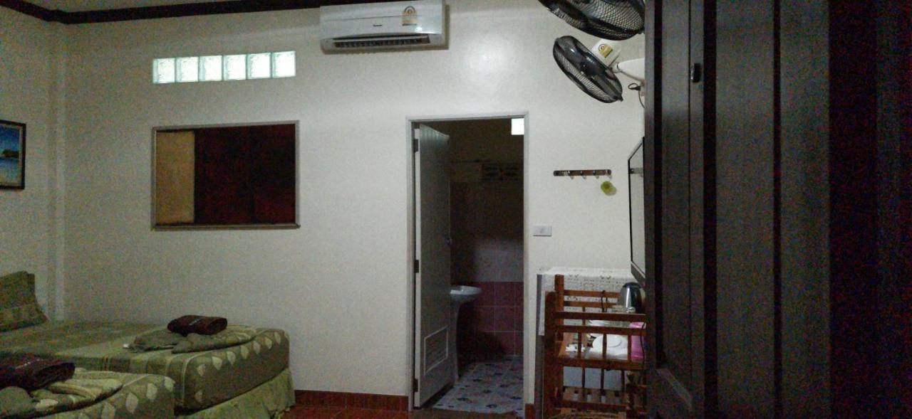Hostel Harmony House-sha *