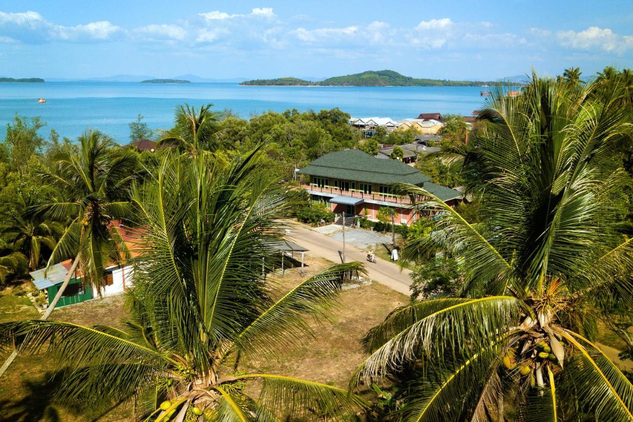 Tonmai Suites Guest house