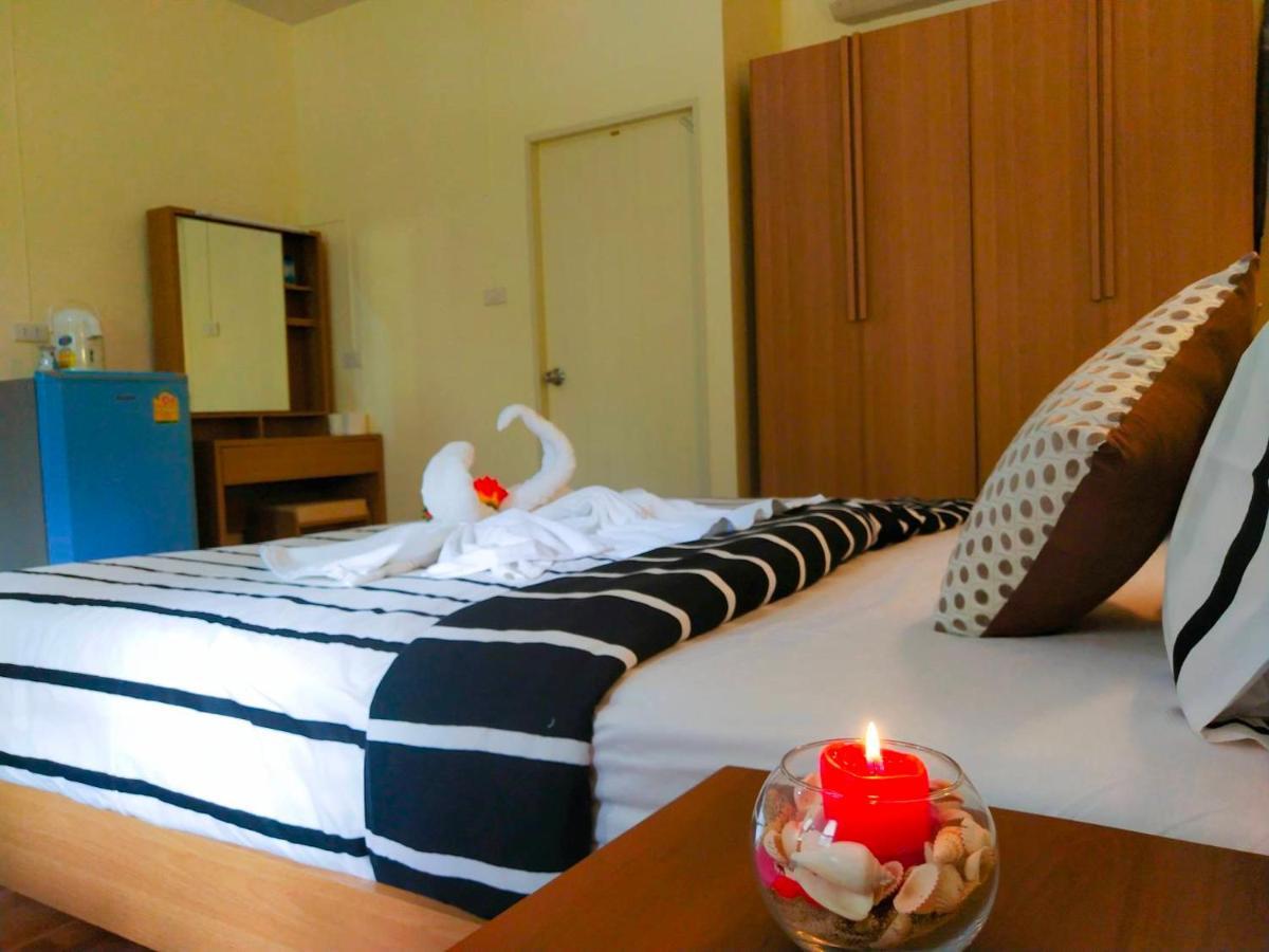 The Phura Smile Beach - Sha Extra Plus 3*