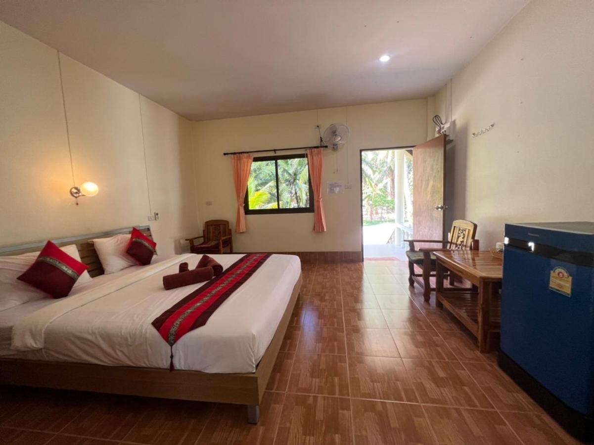 The Phura Smile Beach - Sha Extra Plus Resort Khao Lak