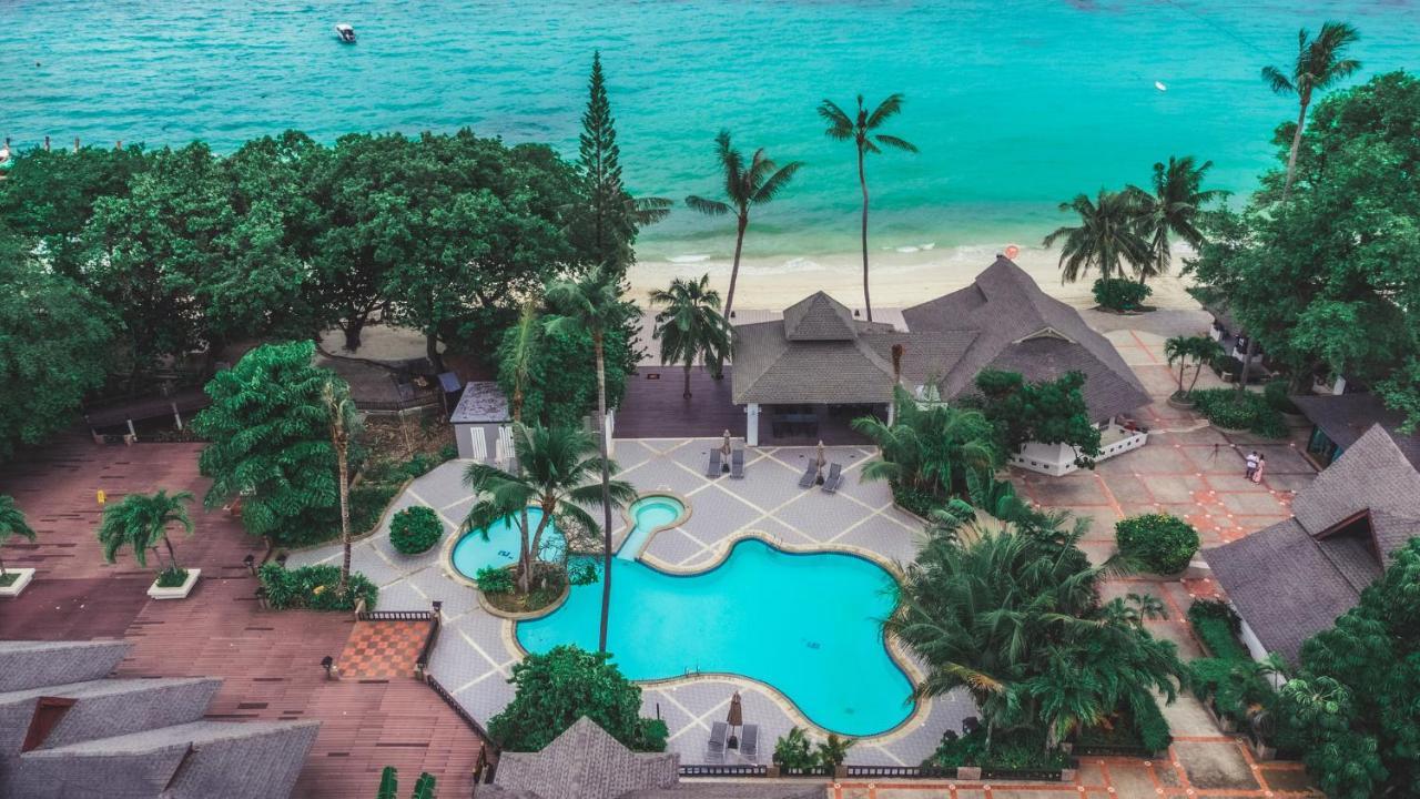 Resort, Leam Tong