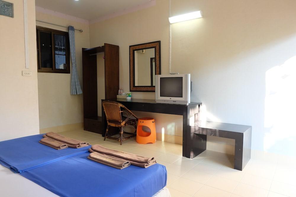 Divers Hotel 2*