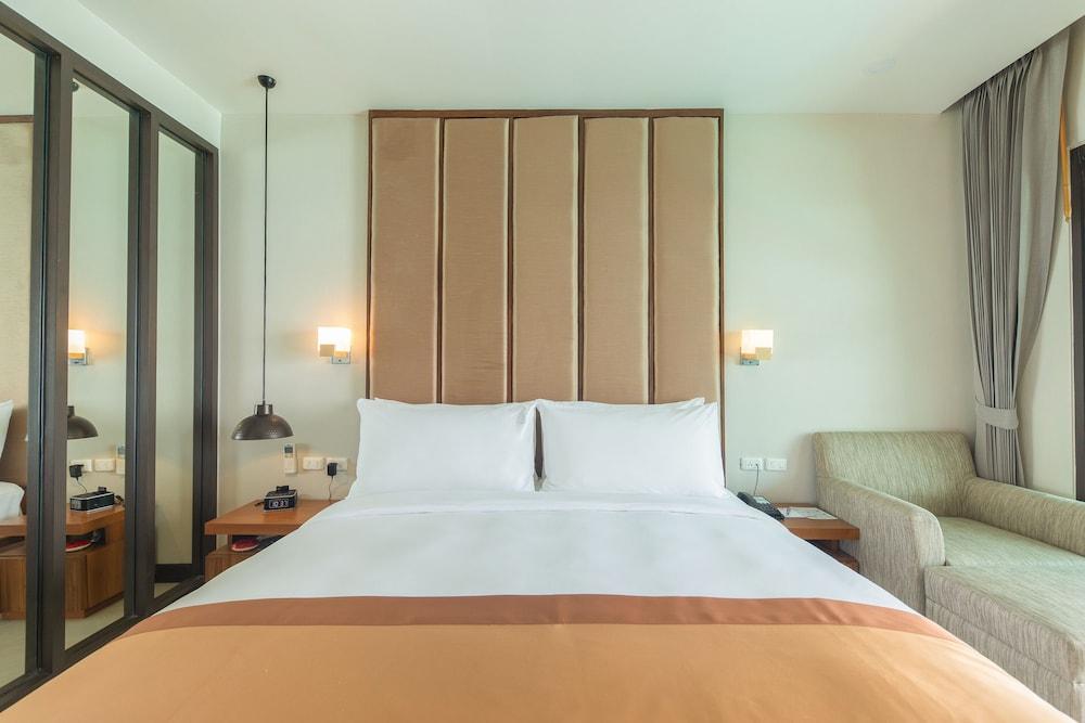 Resort, Leam Tong 4*