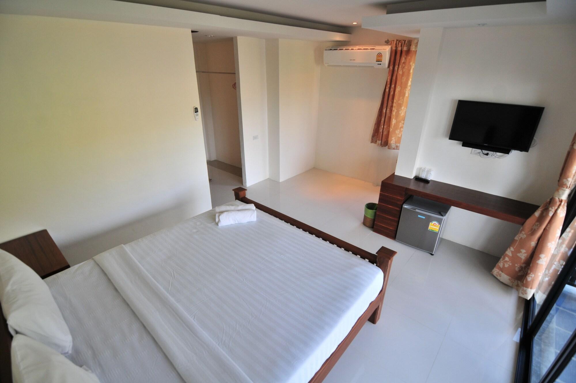 Chunut House *