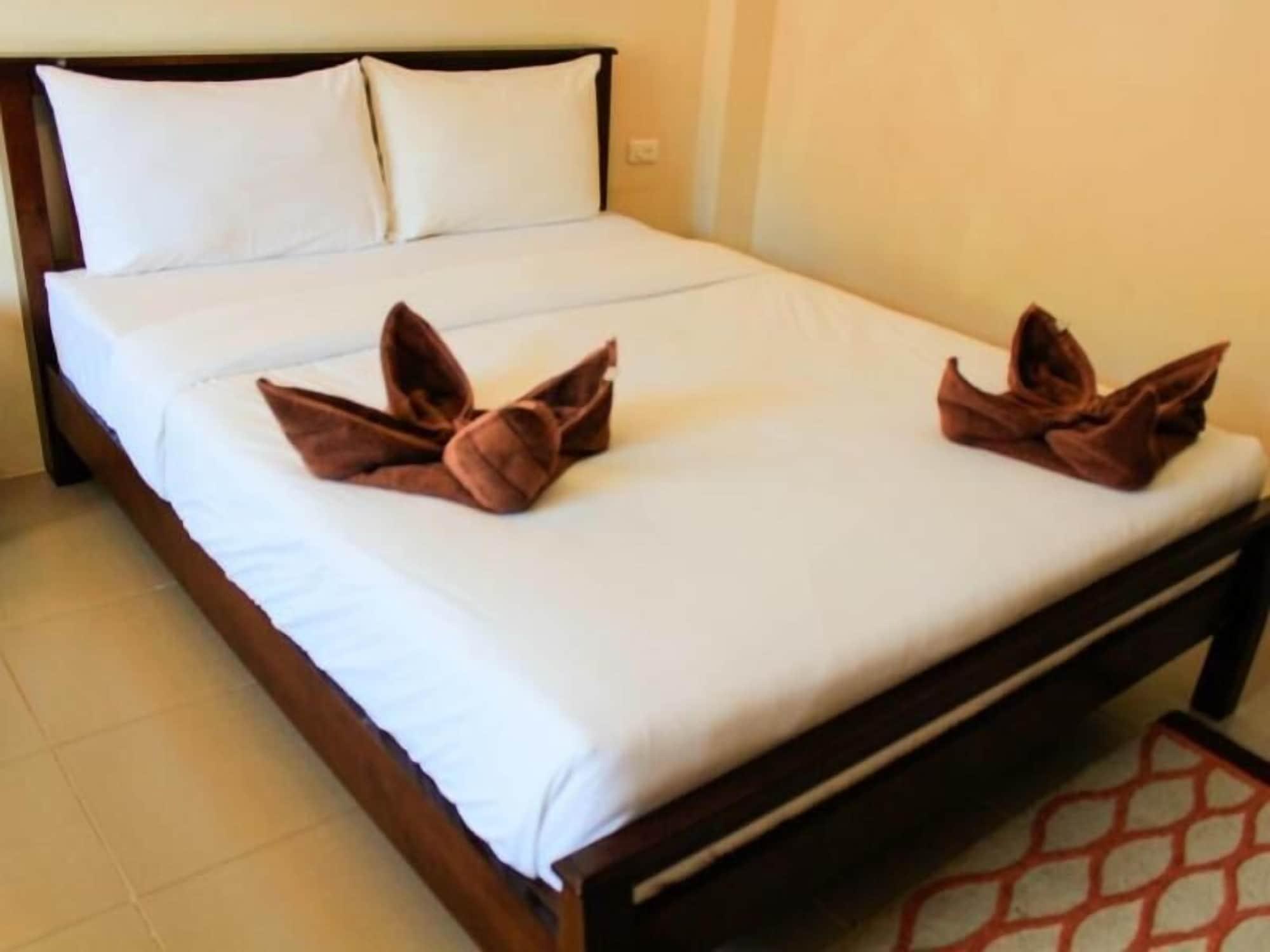 Hotel Number 1 & Restaurant 2*