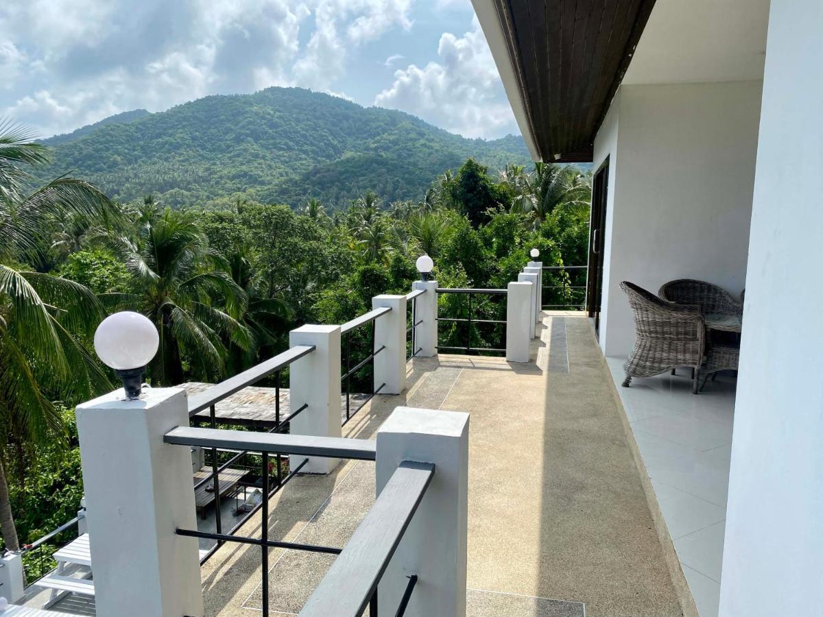 Seaview Garden Apartment *