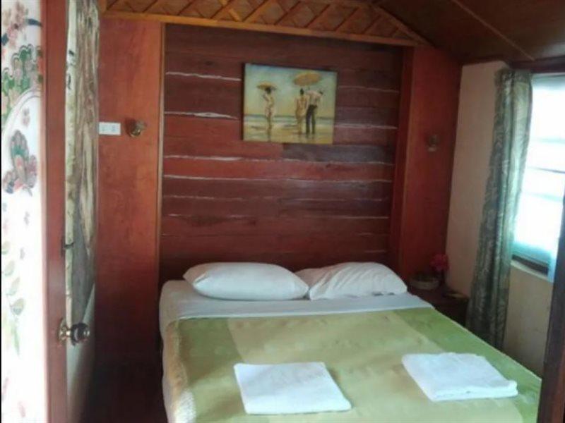 Marine House * Phi Phi Don