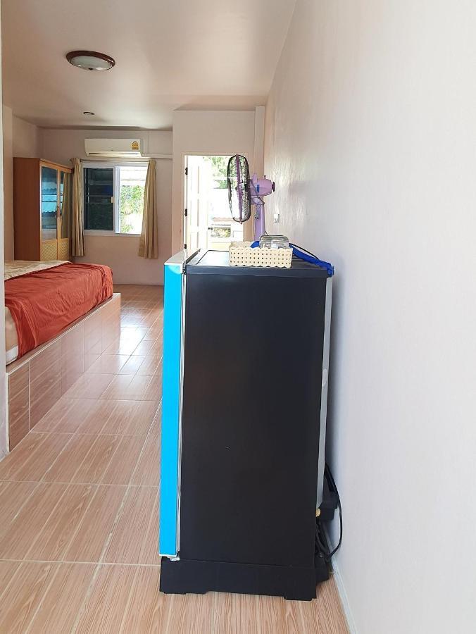 Sairee Center Hostel