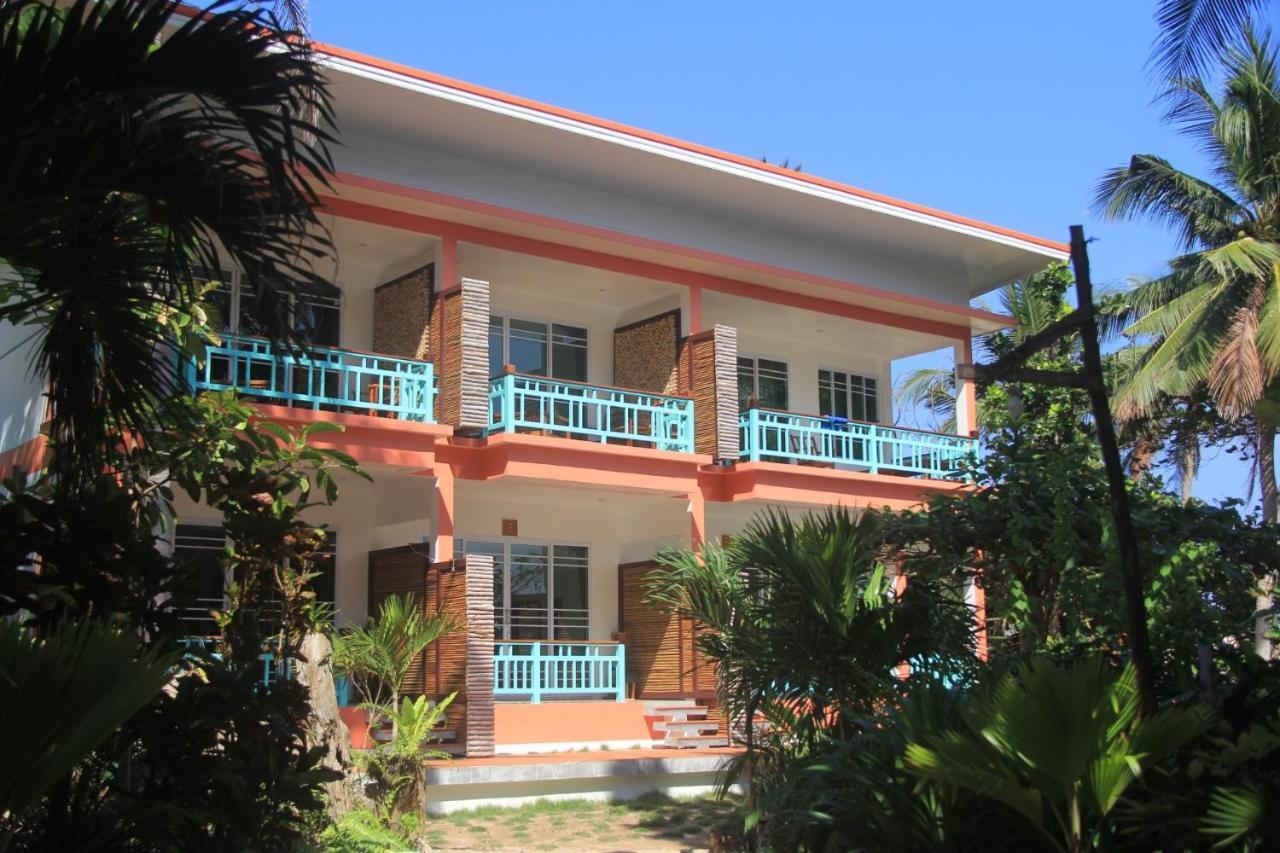 Mountain Reef Resort