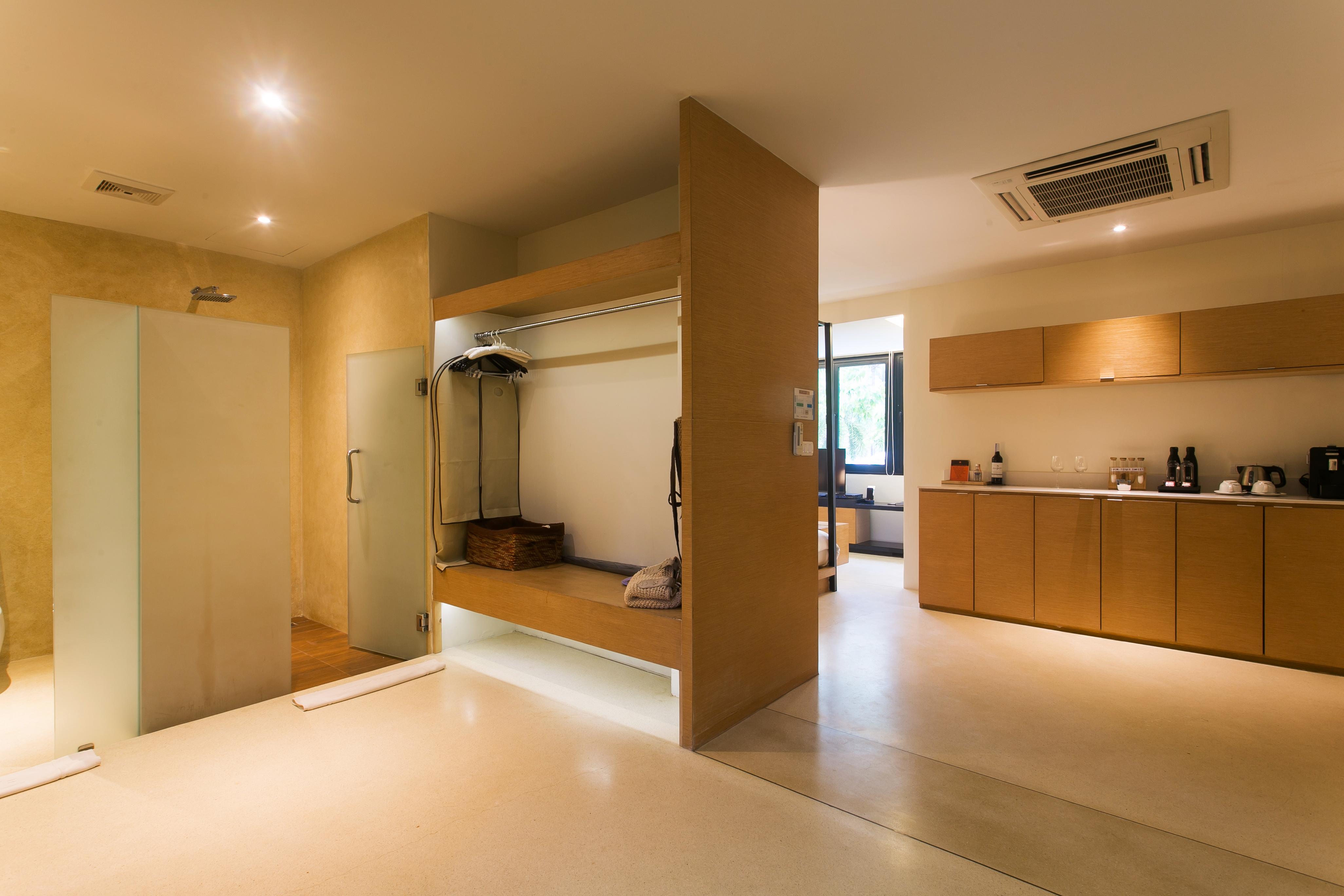 The Anda Mani Khaolak Beachfront 5*