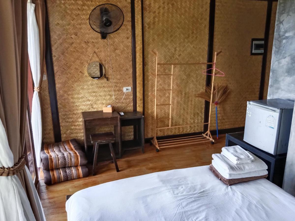 Hotel Tree House