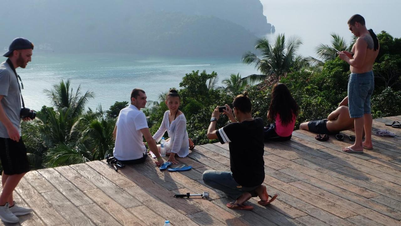 Hostel Rehab Phi Phi Don