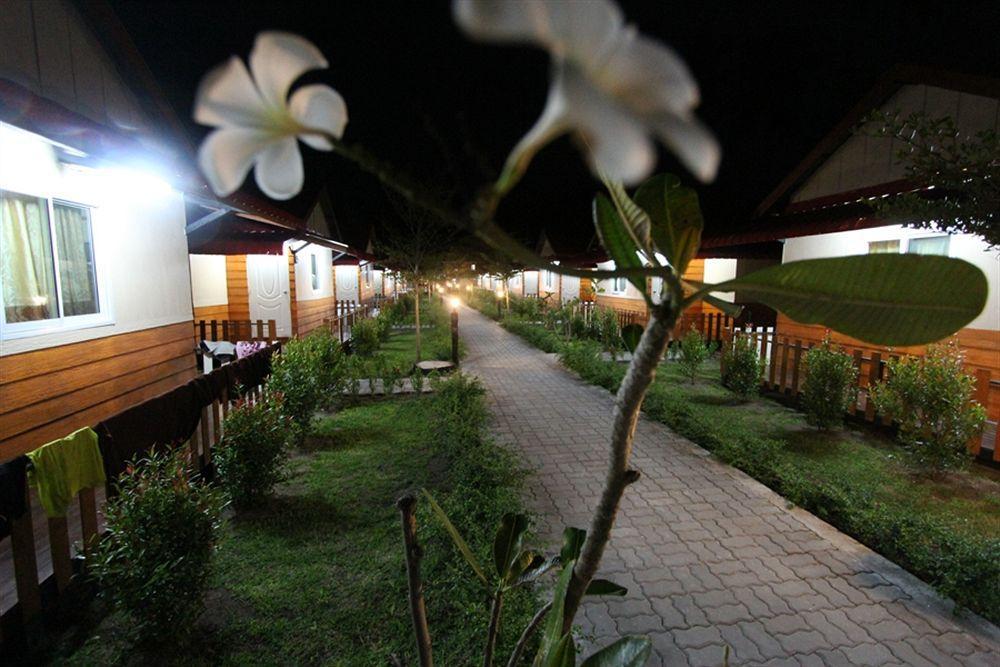 Ba Kao Bay Resort 3*