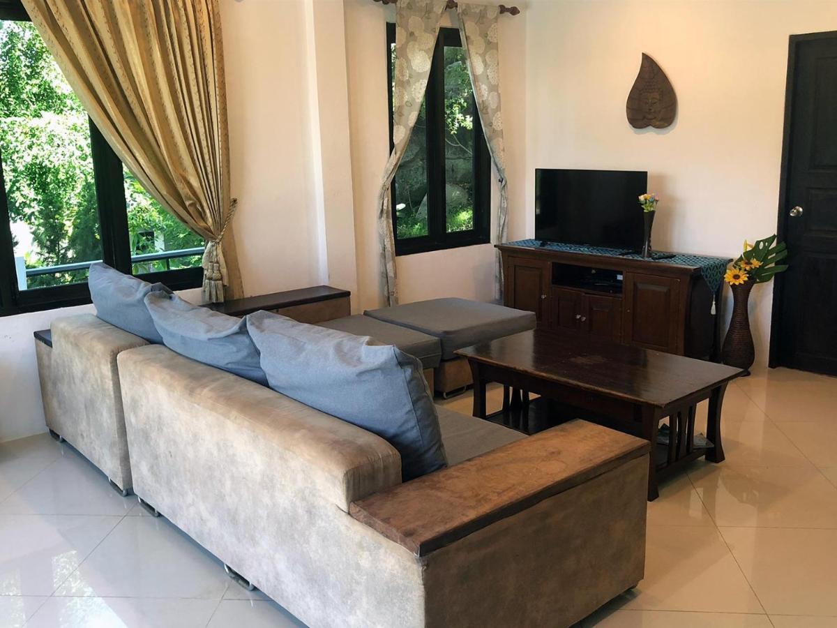 Seaview Garden Apartment
