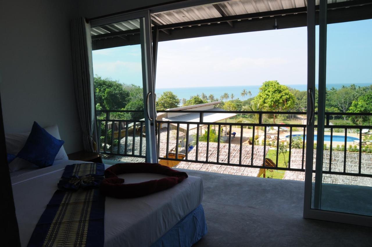 Hotel Chom Dao 2*