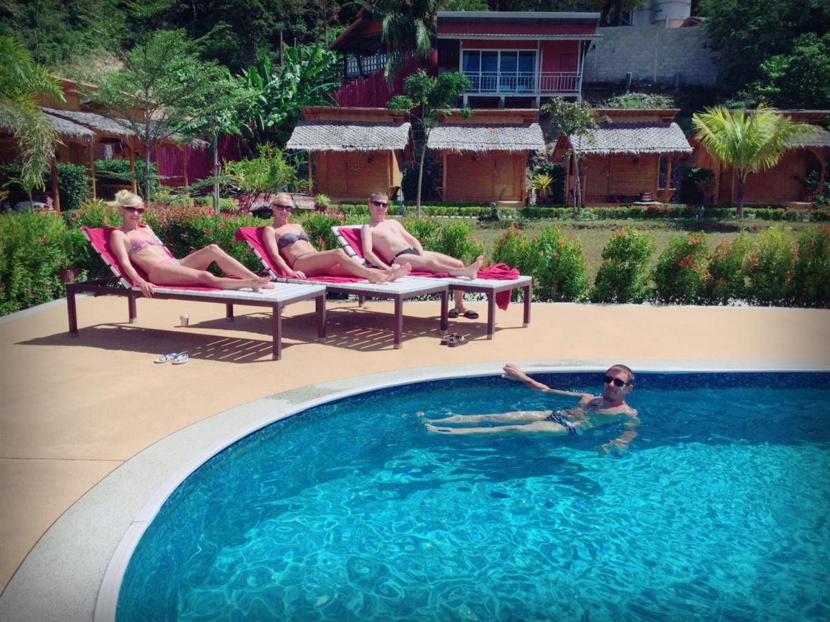 Chom Dao Hotel 2*