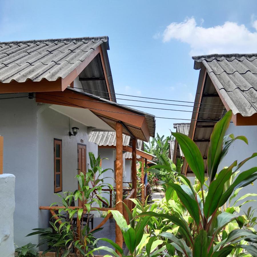 Khaolak Banana Khao Lak