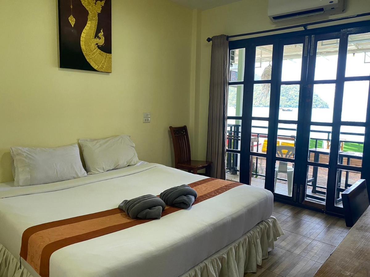 Guest house House & Sunsky Phi Phi Don