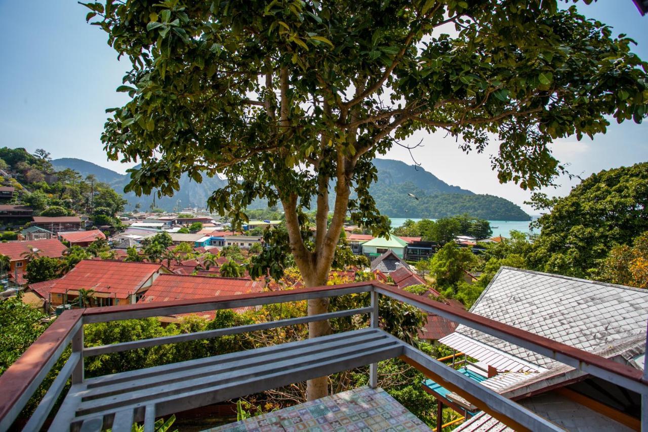 Resort Phitharom Pp