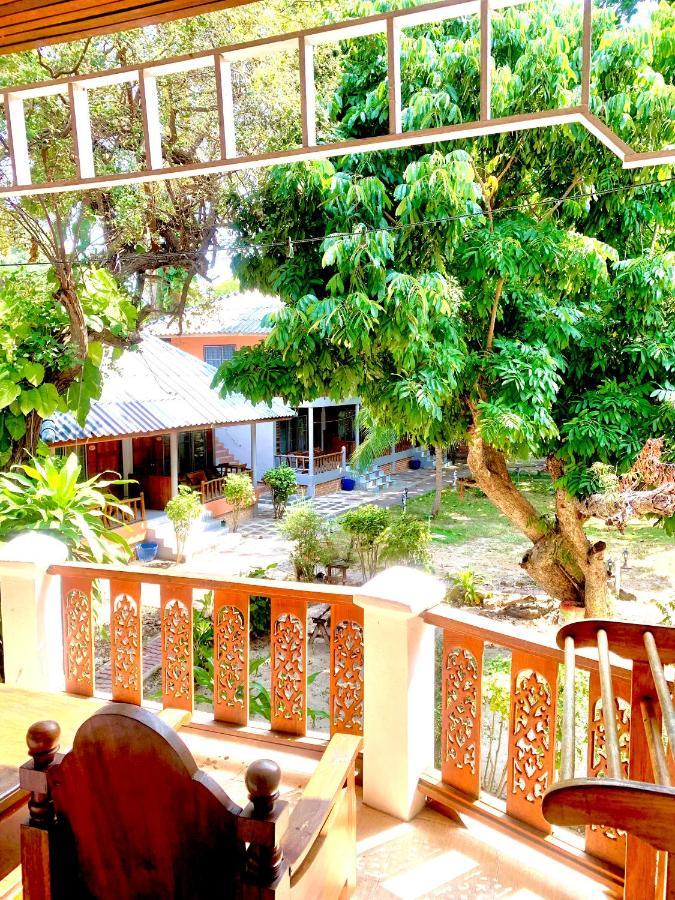 Hotel Tropicana 2*