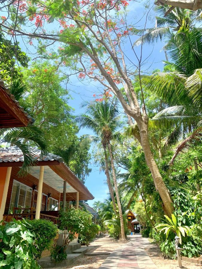 Hotel Tropicana 2*