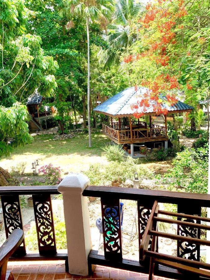 Hotel Tropicana 2*
