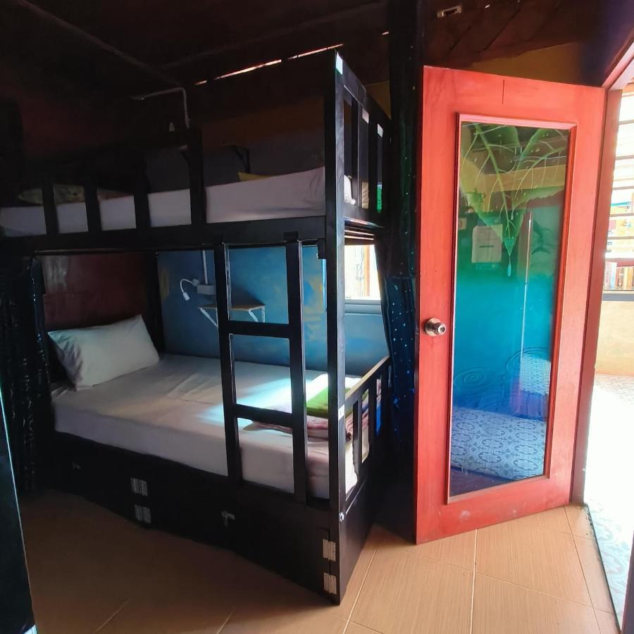 Hostel Marine House Phi Phi Don