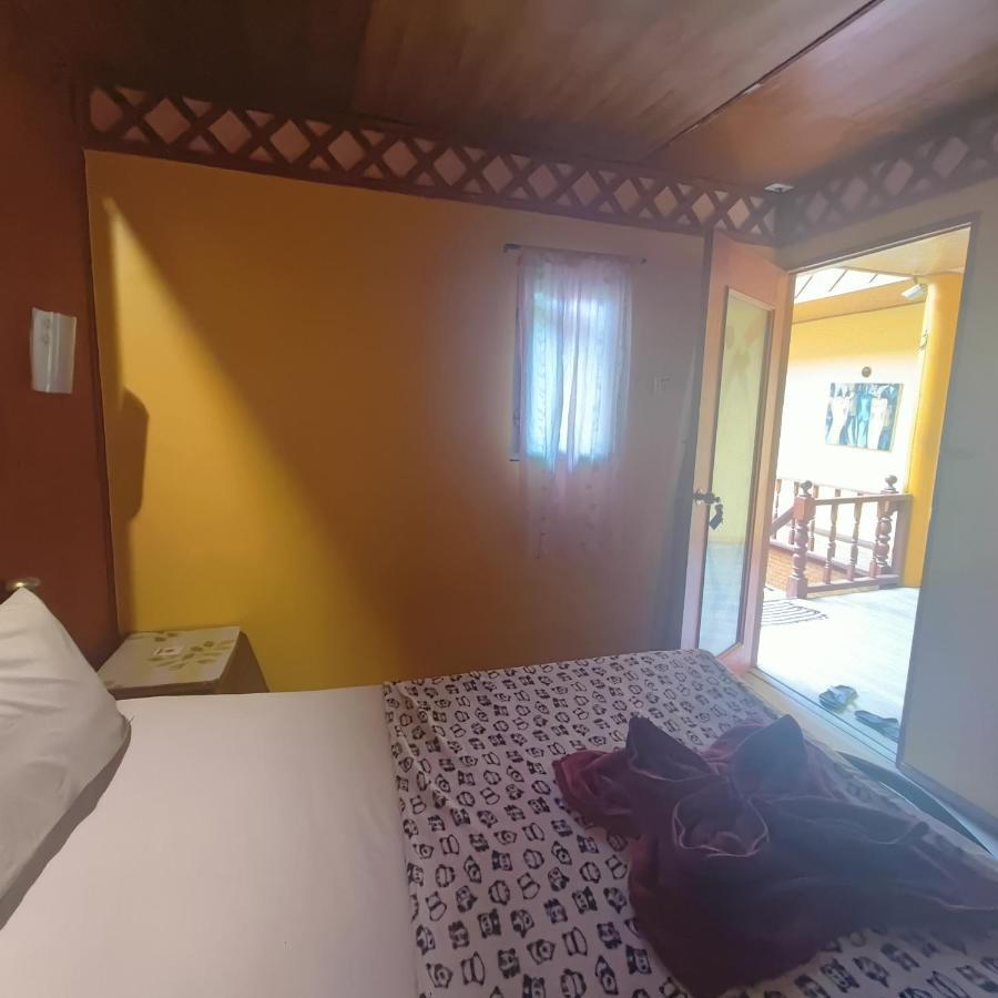 Marine House Hostel *