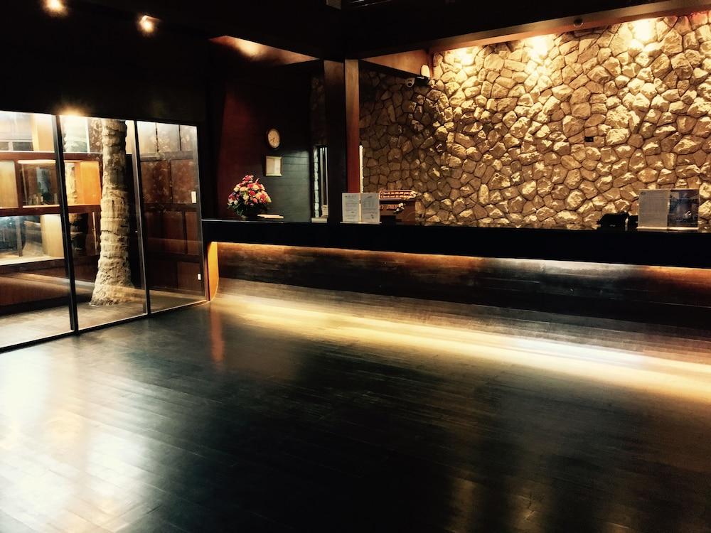 Banyan Hotel 3*