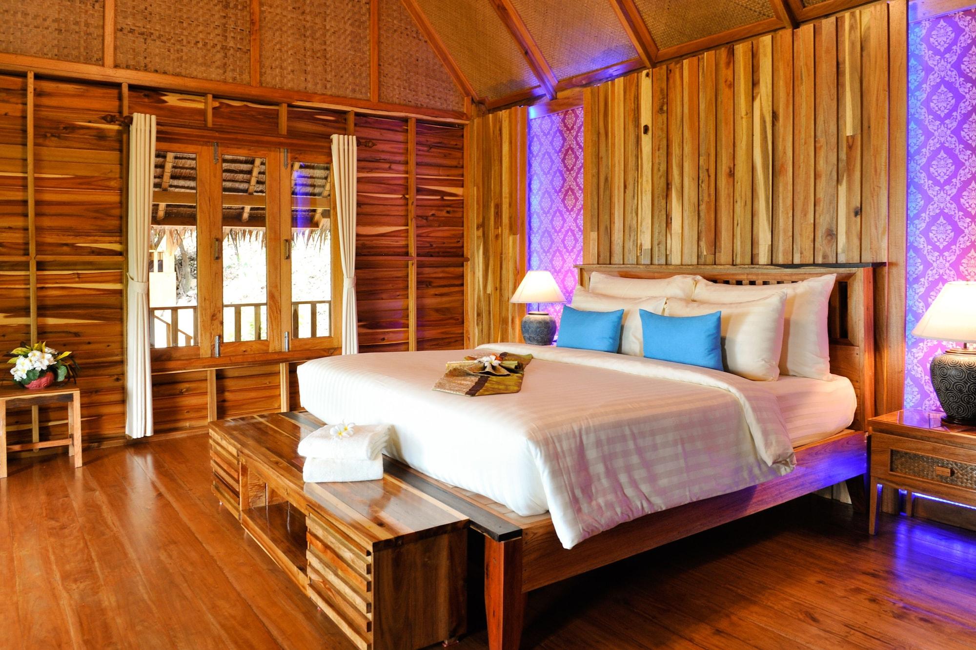 Phu 4* Phi Phi Don