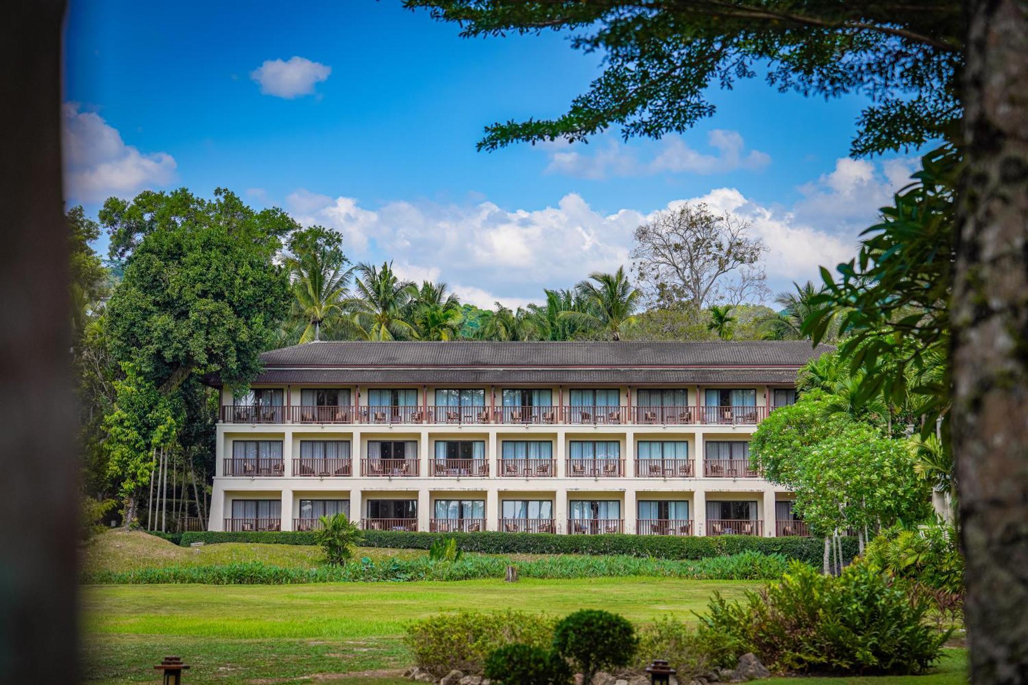 Dusit Thani Krabi - Sha Extra 5* Klong Muang Beach