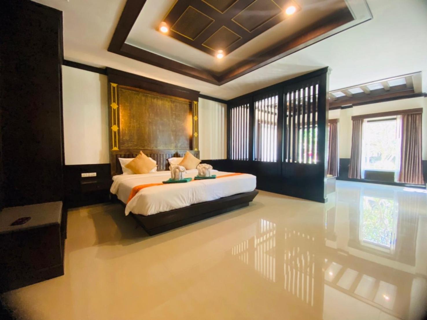 Hotel At Lanta 4*