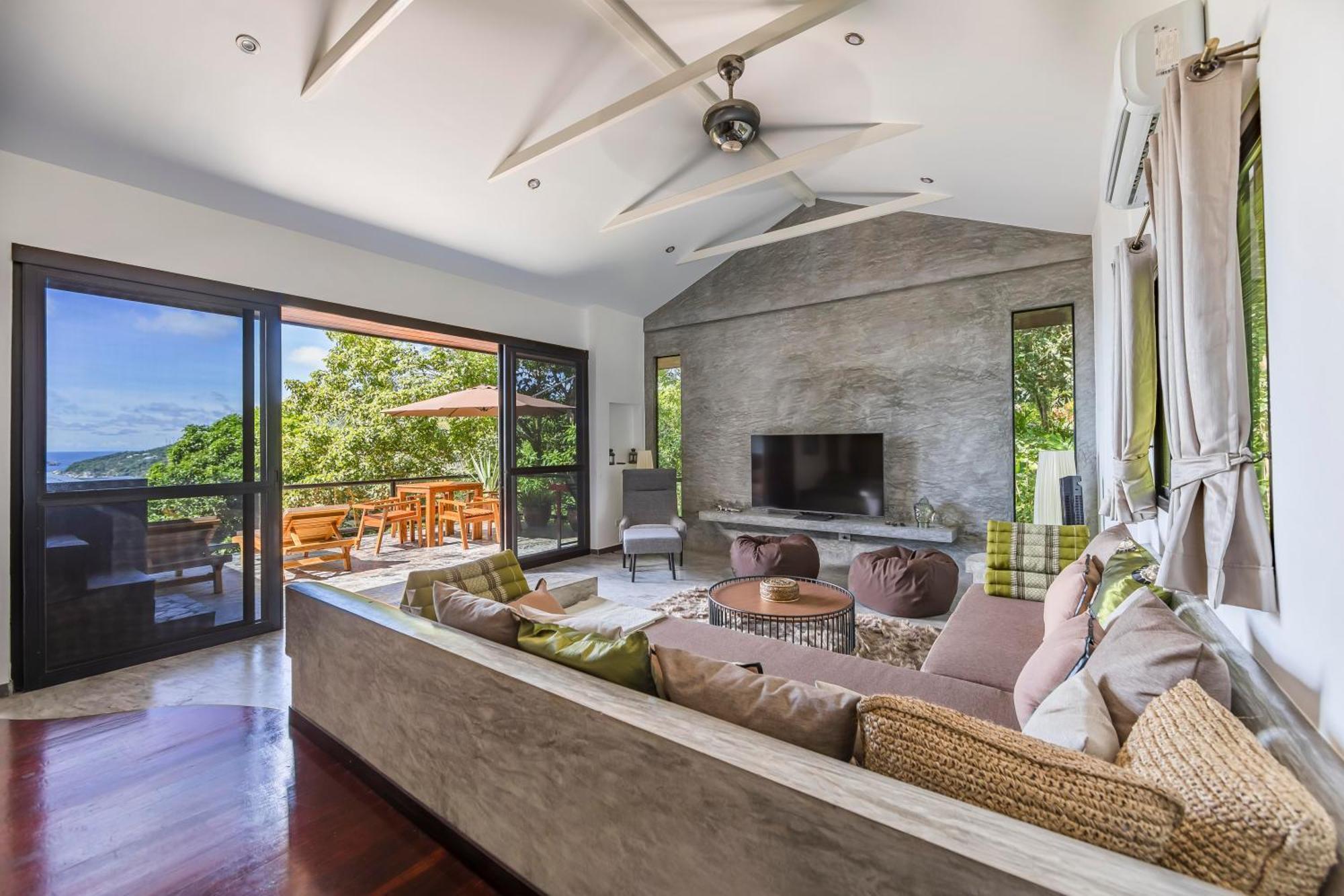 Blue View Amazing 3-bedroom, Sea View Villa, * Koh Tao