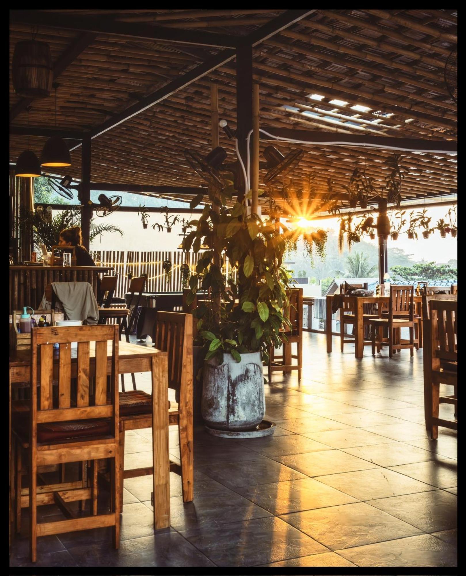 Echo & Diving Hostel *