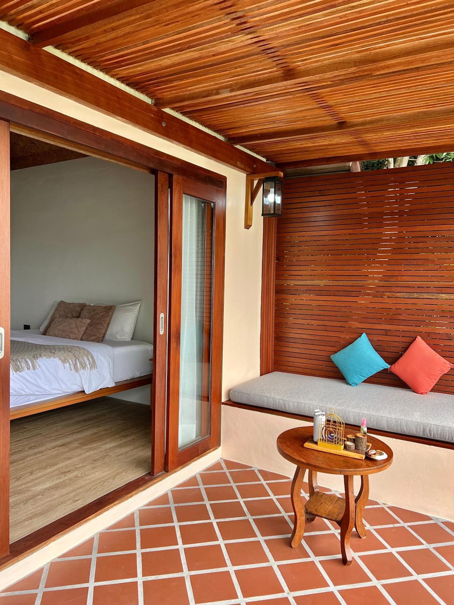 Resort Baan Talay & Yoga Koh Tao