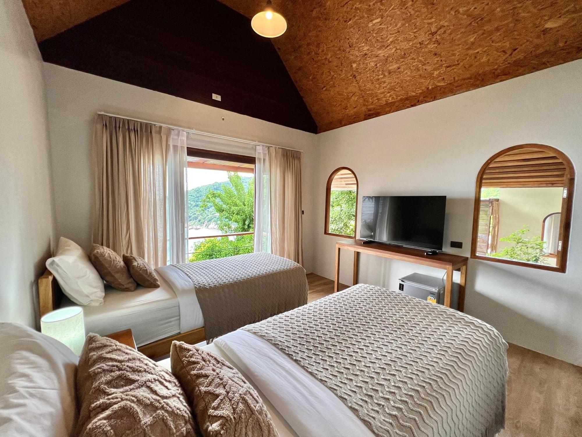 Baan Talay & Yoga Resort *