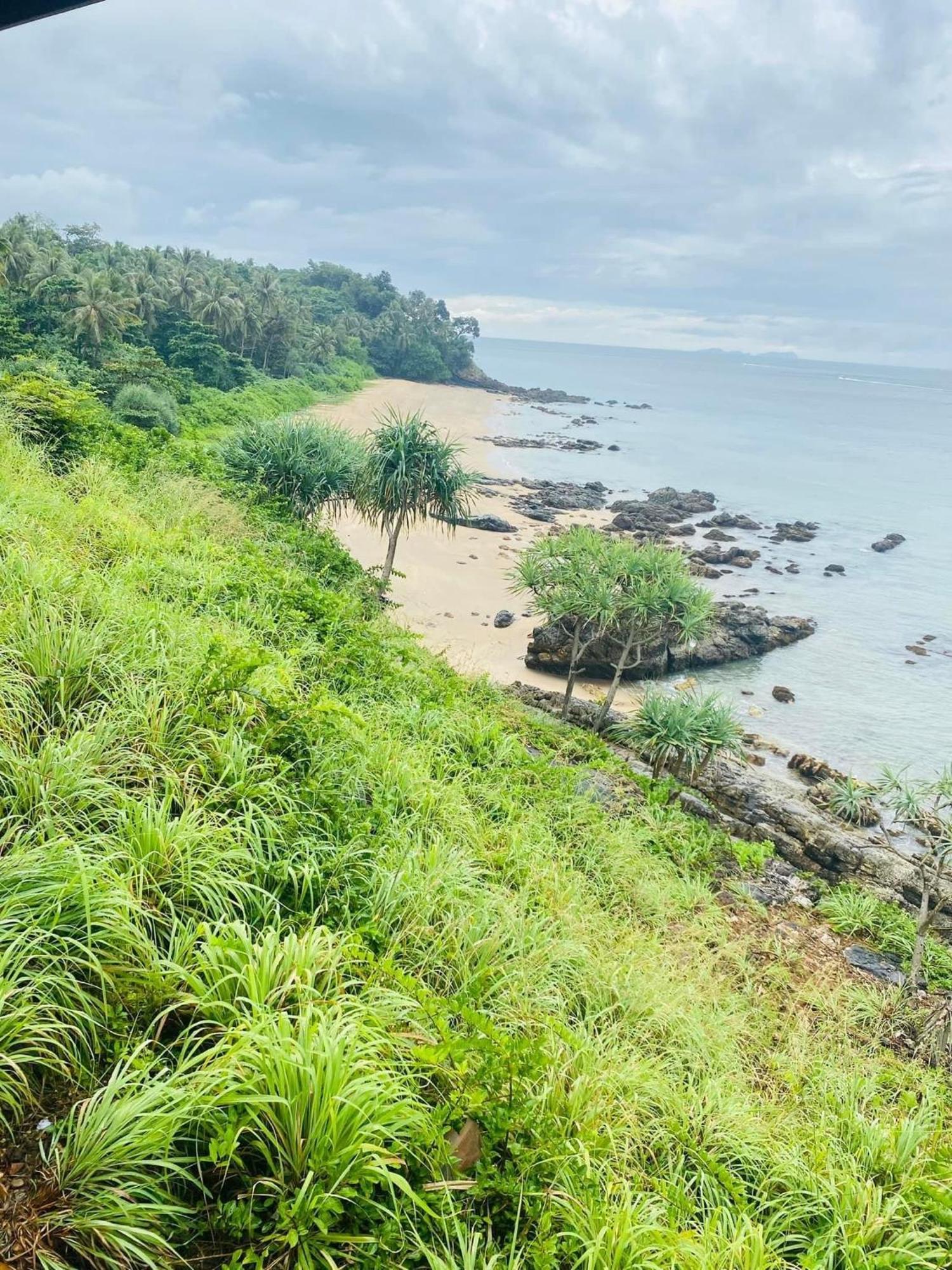 Lanta Natural Hut Garden Koh Lanta