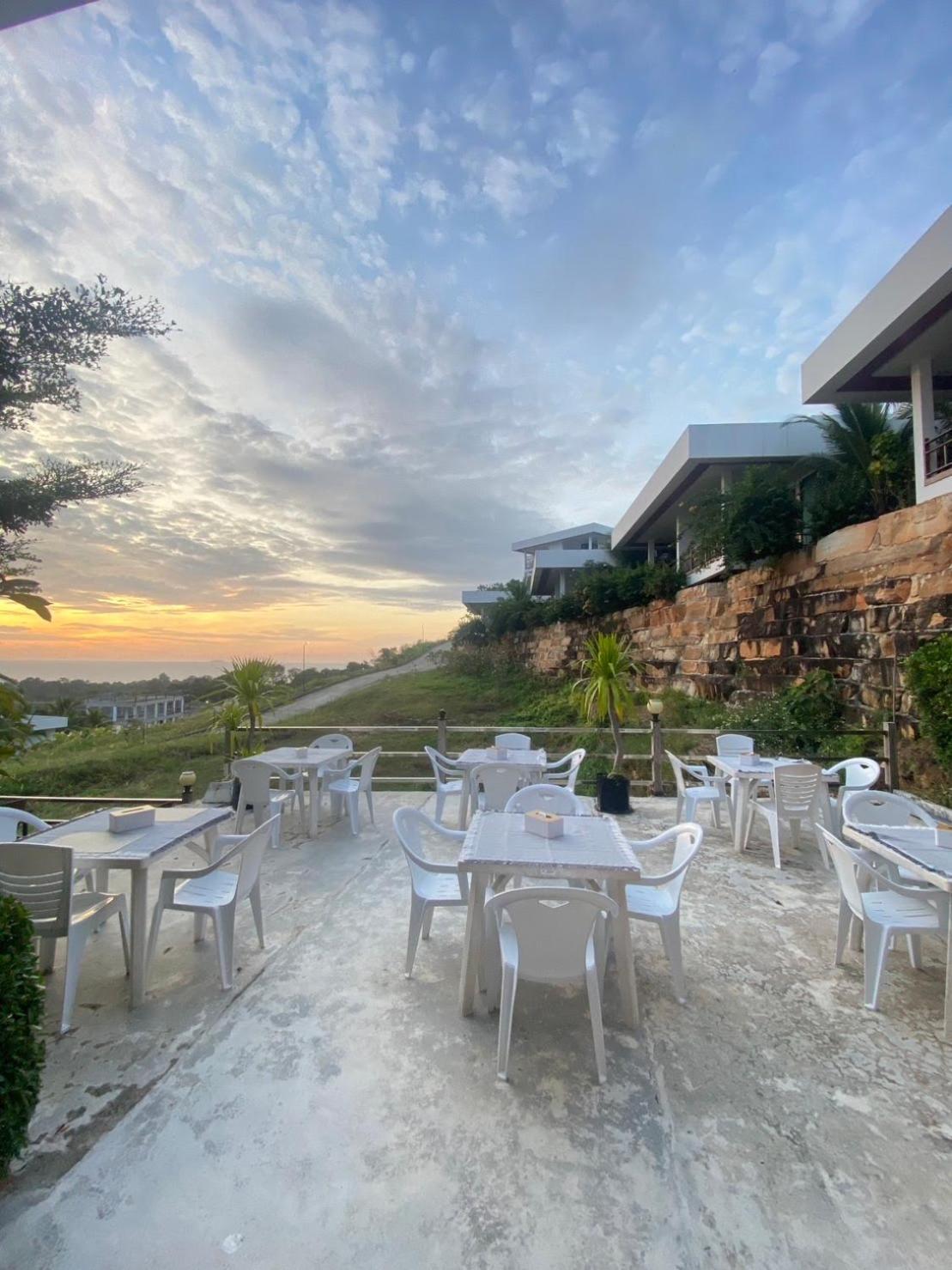 Mountain Sha Certified 4* Phi Phi Don