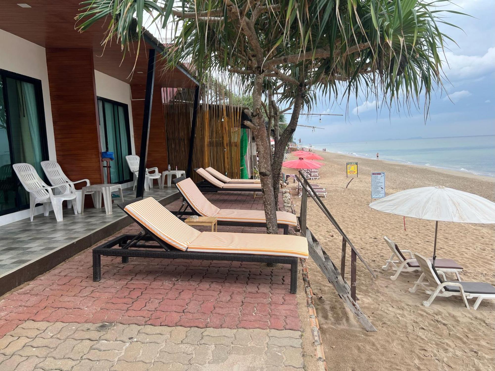 Lanta Seafront Resort