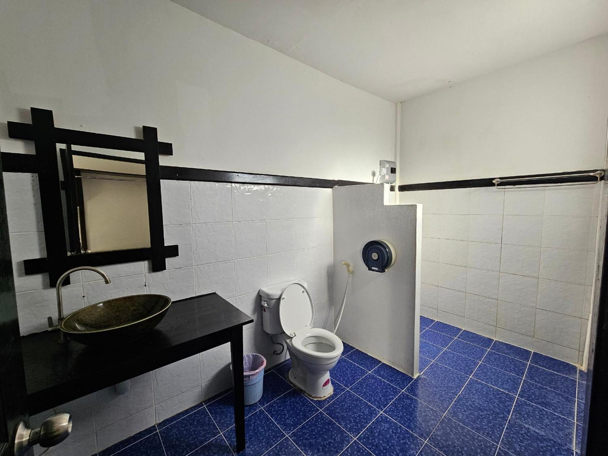 Resort Phitharom Pp