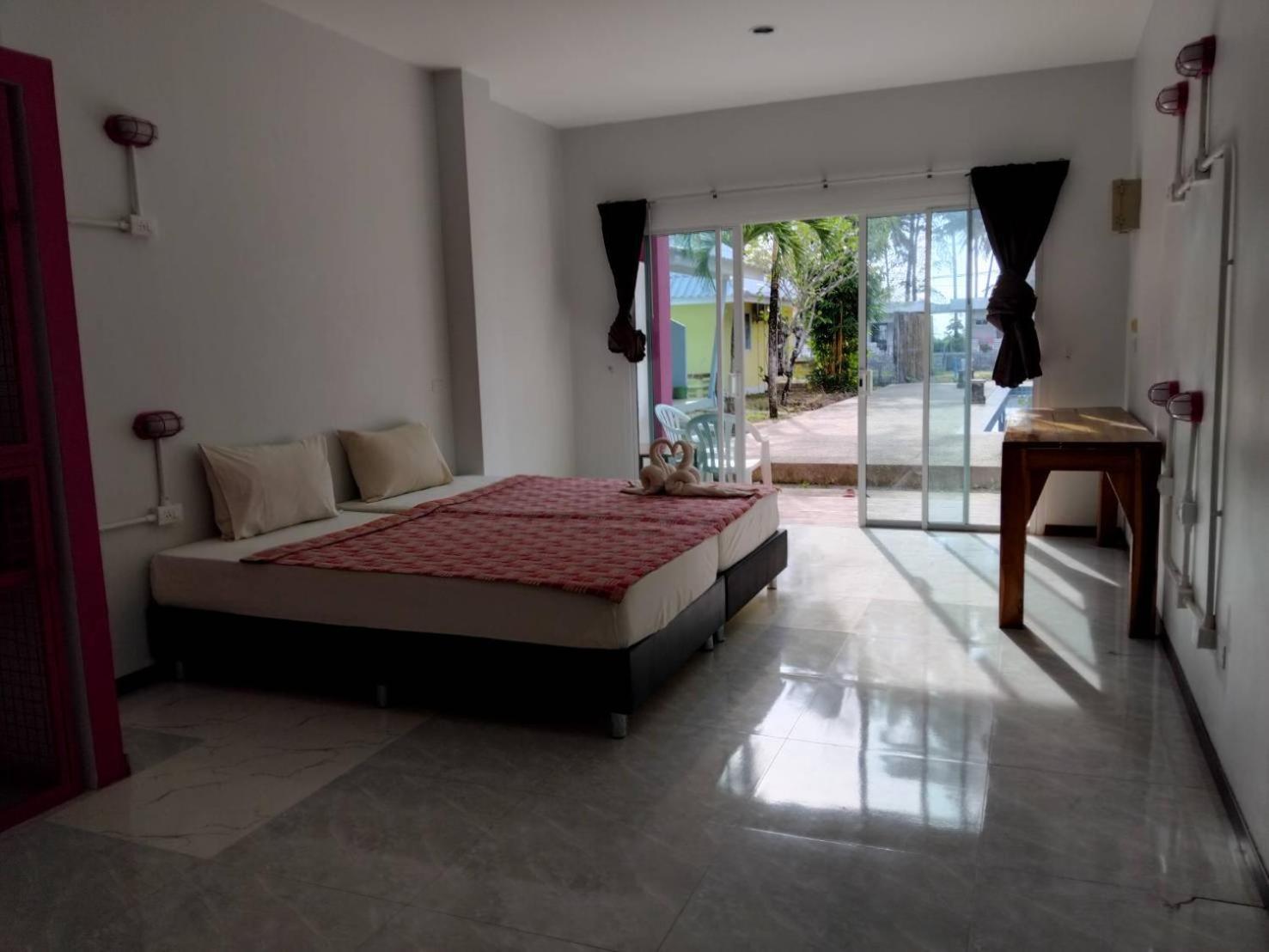 Khaolak Summer House 2 3*