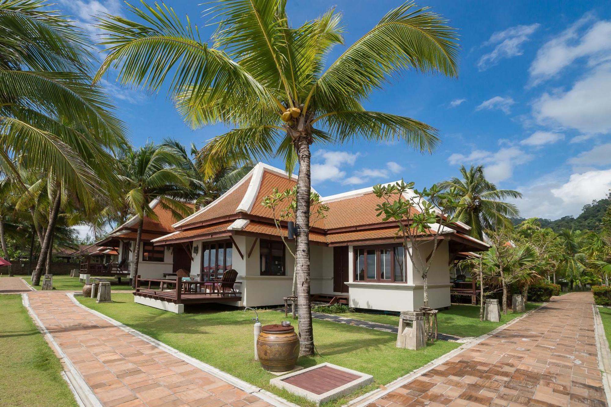Khaolak Laguna Resort 4*