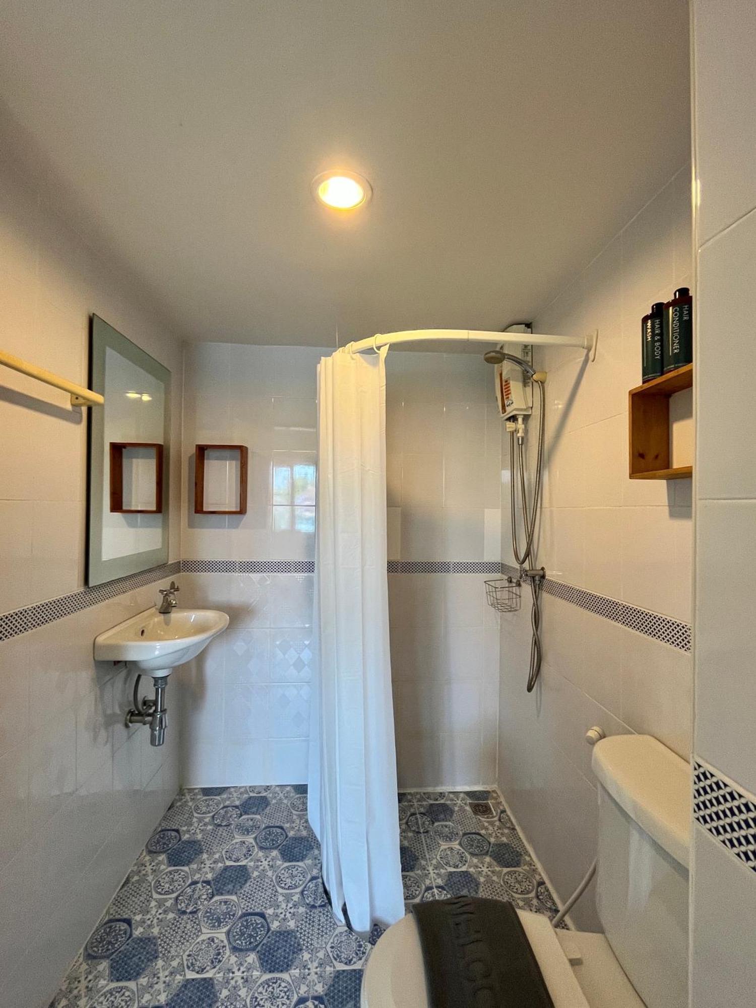 Nautical & Seashell House Bed & Breakfast Khao Lak
