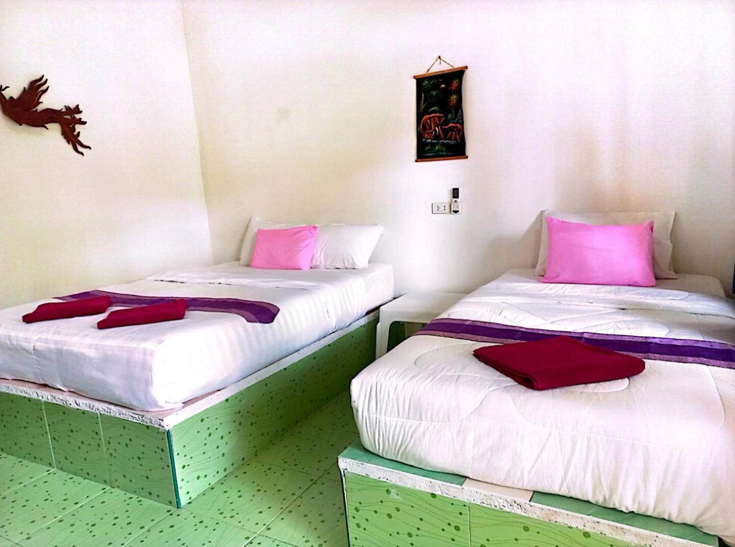 Lanta Maikeaw Lodge *