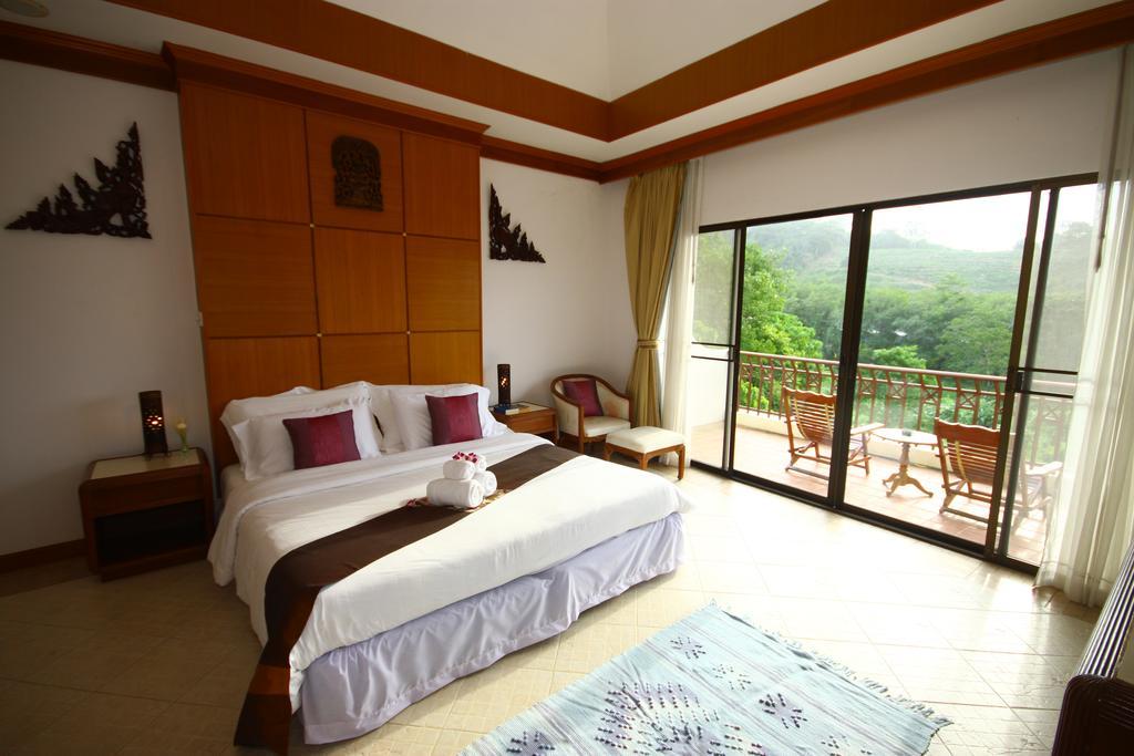 Phuket Nature 2*