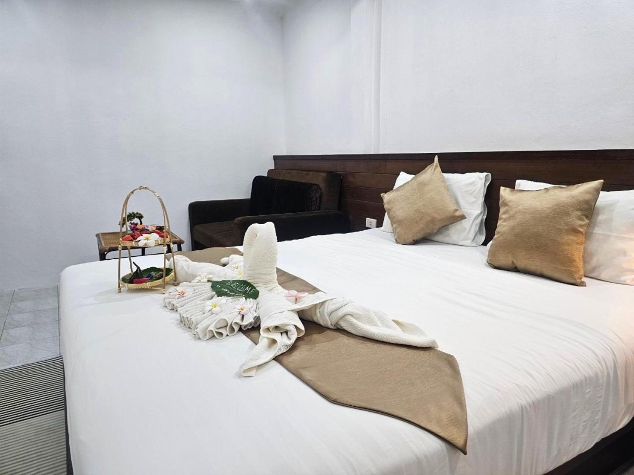 Lanta - Sha Extra 3*