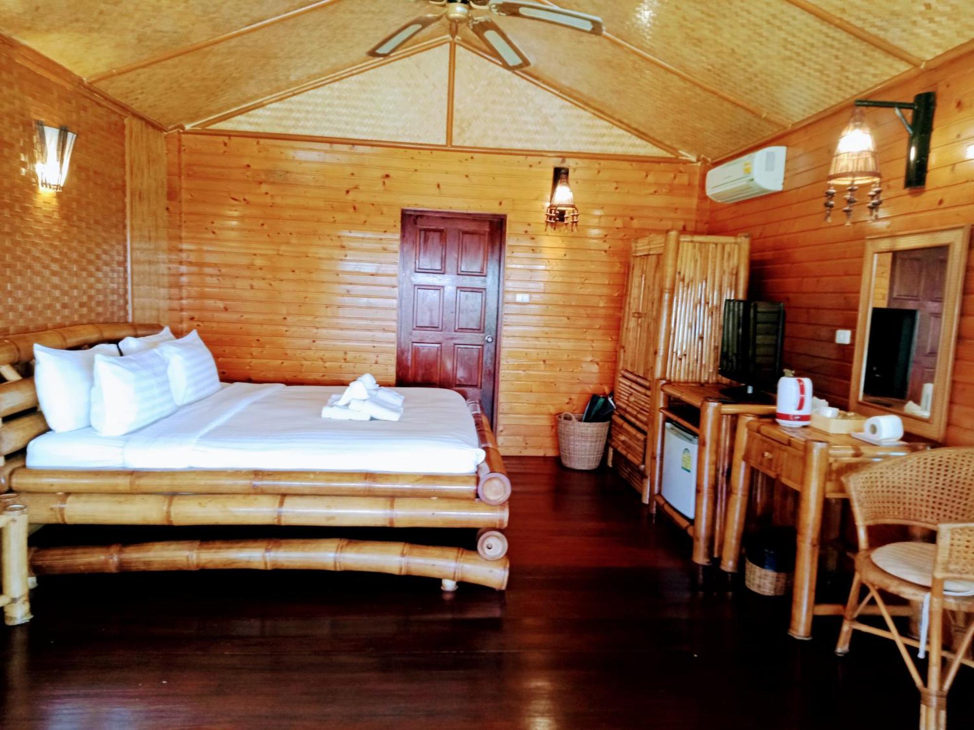 Bow Thong 3* Koh Tao
